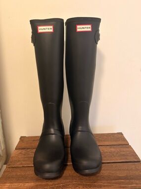 Hunter Tall Matte Black Rain Boots with Logo